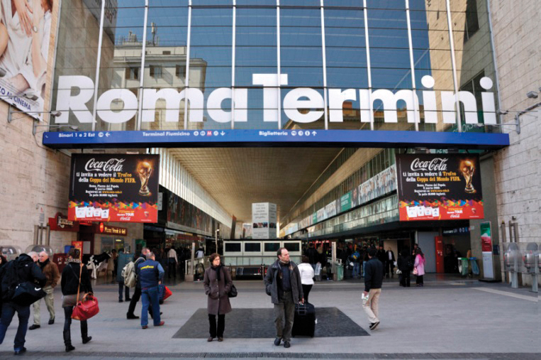 Photographie de la Station Roma Termini où se trouve l'arrêt du métro à Rome